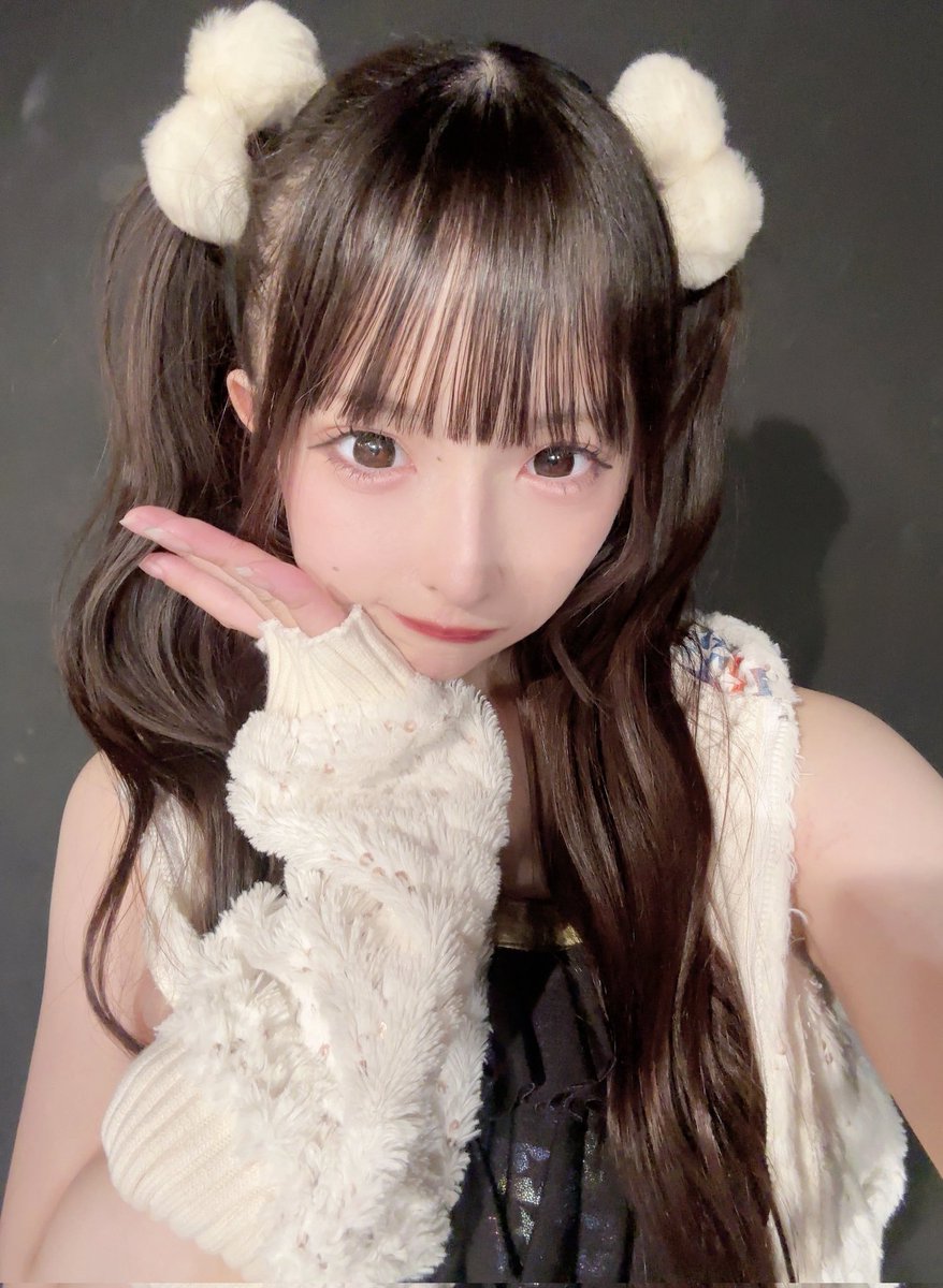 ここちゃん💖💜，にゃんにゃん(22)歳誕生日おめでとう🎉🥳🥳わいー