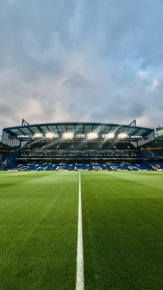 AVFCOfficial's tweet photo. 📍 Stamford Bridge https://t.co/hP0OVXLleP