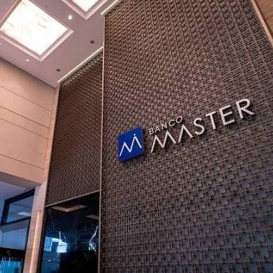 Não é o Léo Lins tweet media