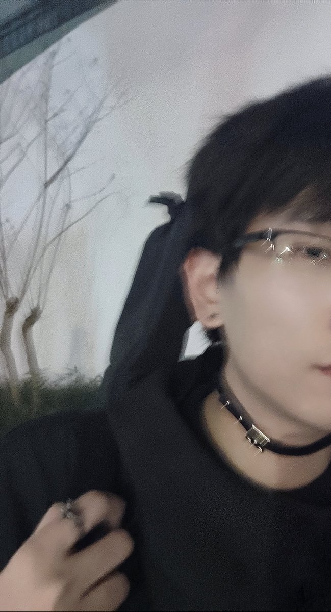 Rainton17's tweet photo. 死人感 https://t.co/y0LkOstI9L