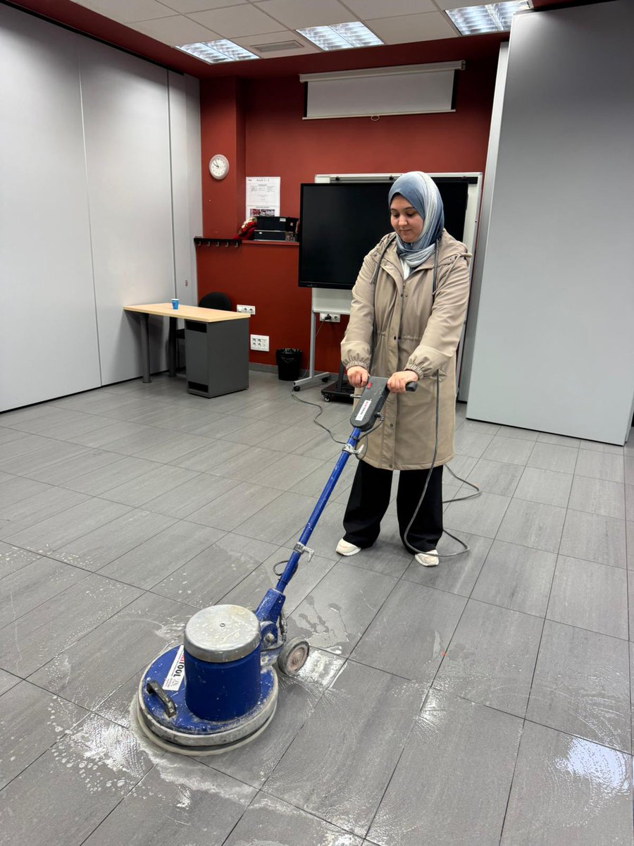 YMCA España tweet media