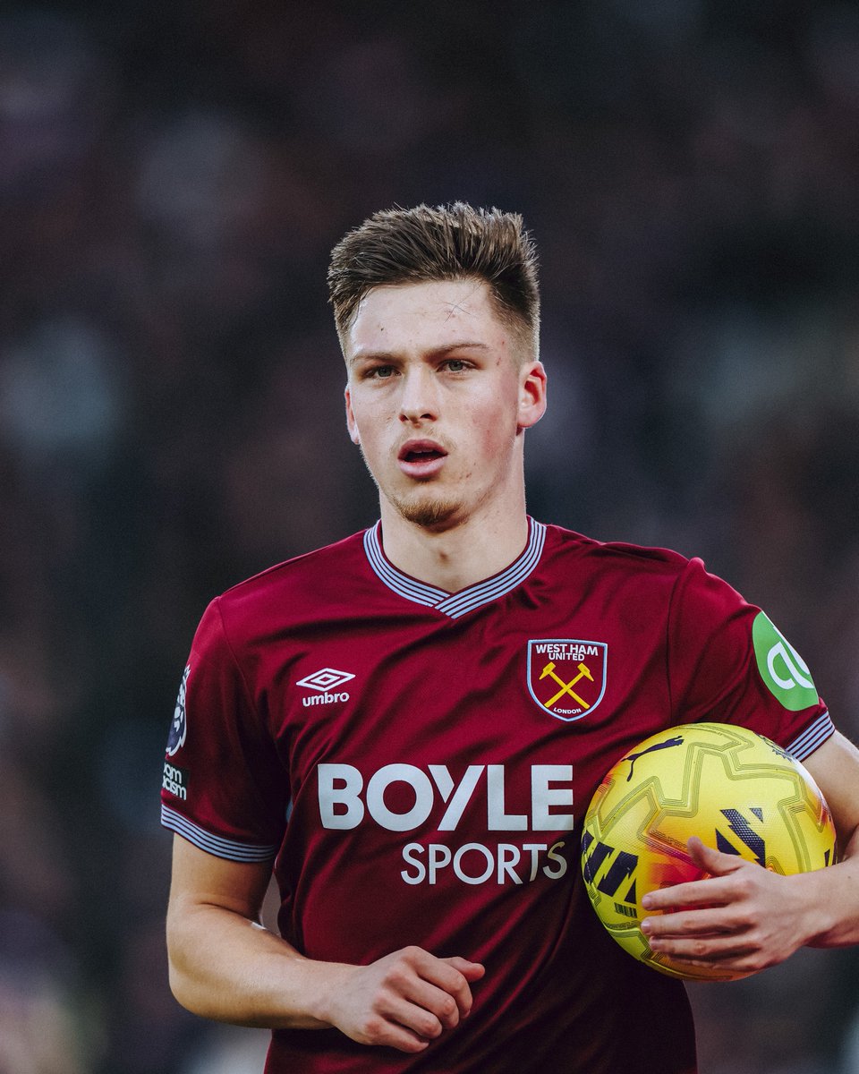 WestHam's tweet photo. Ollie 🌟 https://t.co/9aCoW13pTl