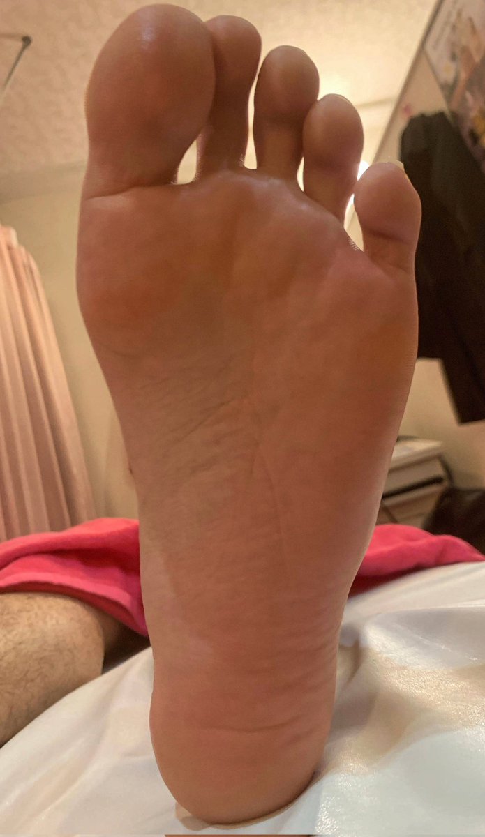 泰山压顶！老子的圣足五趾山压得臭傻逼全家永世翻不了身 哈哈哈！

#武爷训狗术