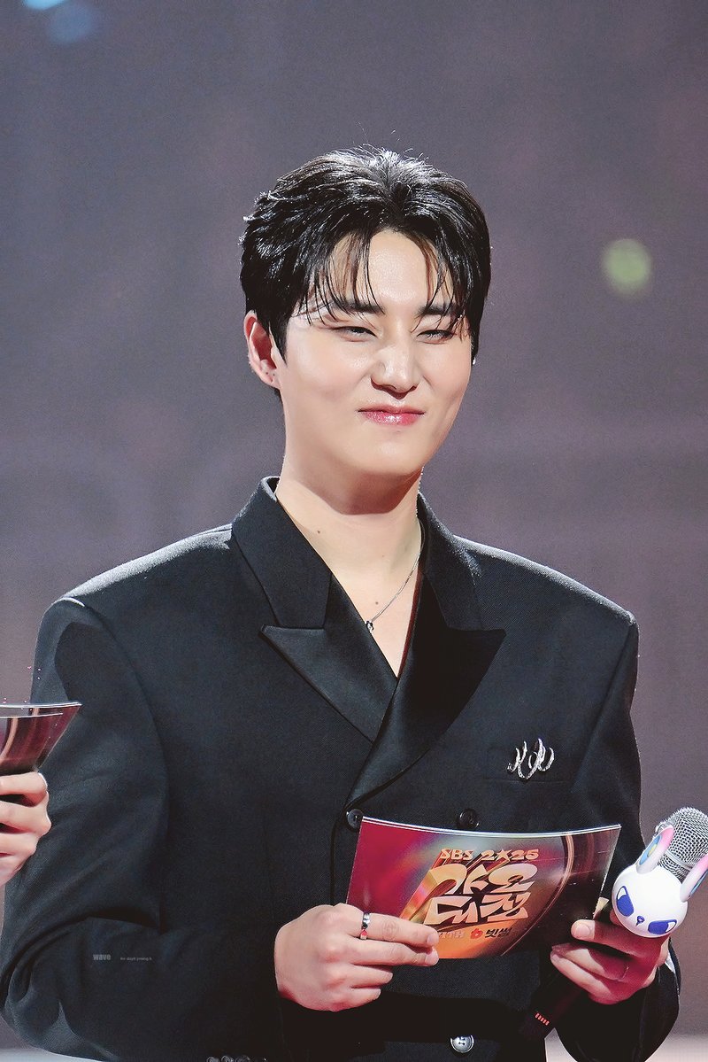 waveto_6's tweet image. 251225 #DAY6 #데이식스 #YOUNGK #영케이