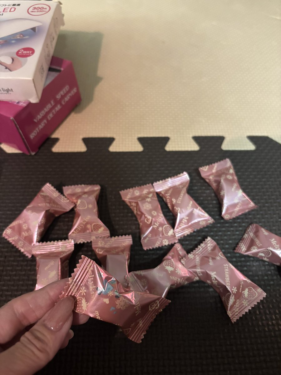mnm6i's tweet photo. #明治メルティーキッス 
レアな蝶々🦋の包装♡

ハート❤︎も一緒に🫶

 #明治メルティーキッス 
 #明治Meltykiss 
 #レア包装 https://t.co/8xsAiRA0L7