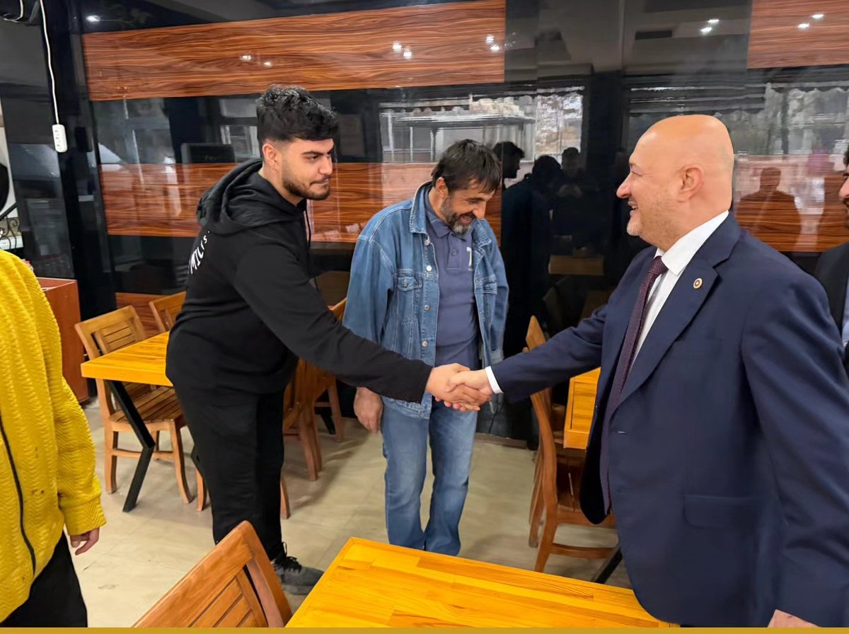 📍 Adıyaman | Yenipınar Mahallesi
AK Parti Adıyaman İl Başkanımız Sayın Ekrem Çadır,
İl Başkan Yardımcılarımız Engin Toklu, Burak Kızılbay ve Arif Haras, Gençlik Kolları Başkanvekilimiz Hasan Ünsal ile birlikte Yenipınar Mahallemizde esnaflarımızı ziyaret ettik.
Esnafımızla