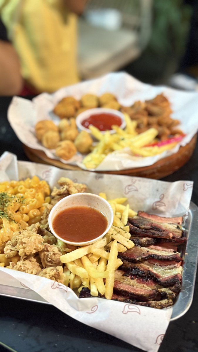 WMulyaaa's tweet image. satNight *nom nom 🥩🥩🥩