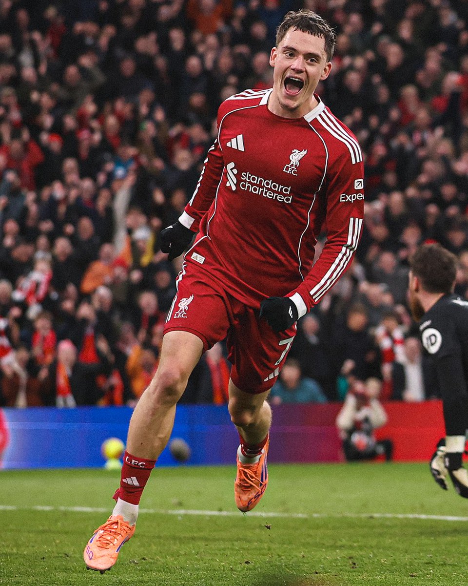 Premier League tweet media