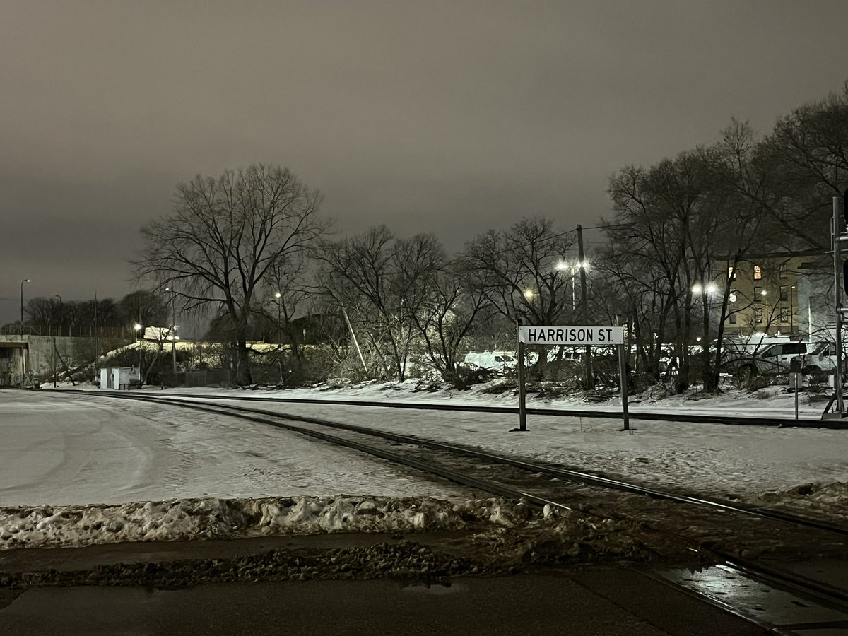 unevenstring180's tweet image. 