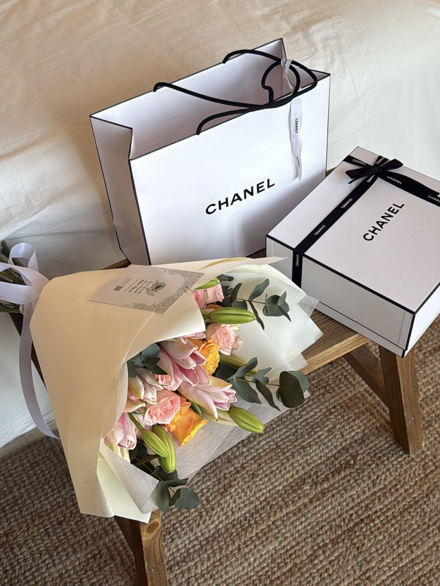 llliu2__'s tweet image. 2025 بأربع صور  
Quote tweet