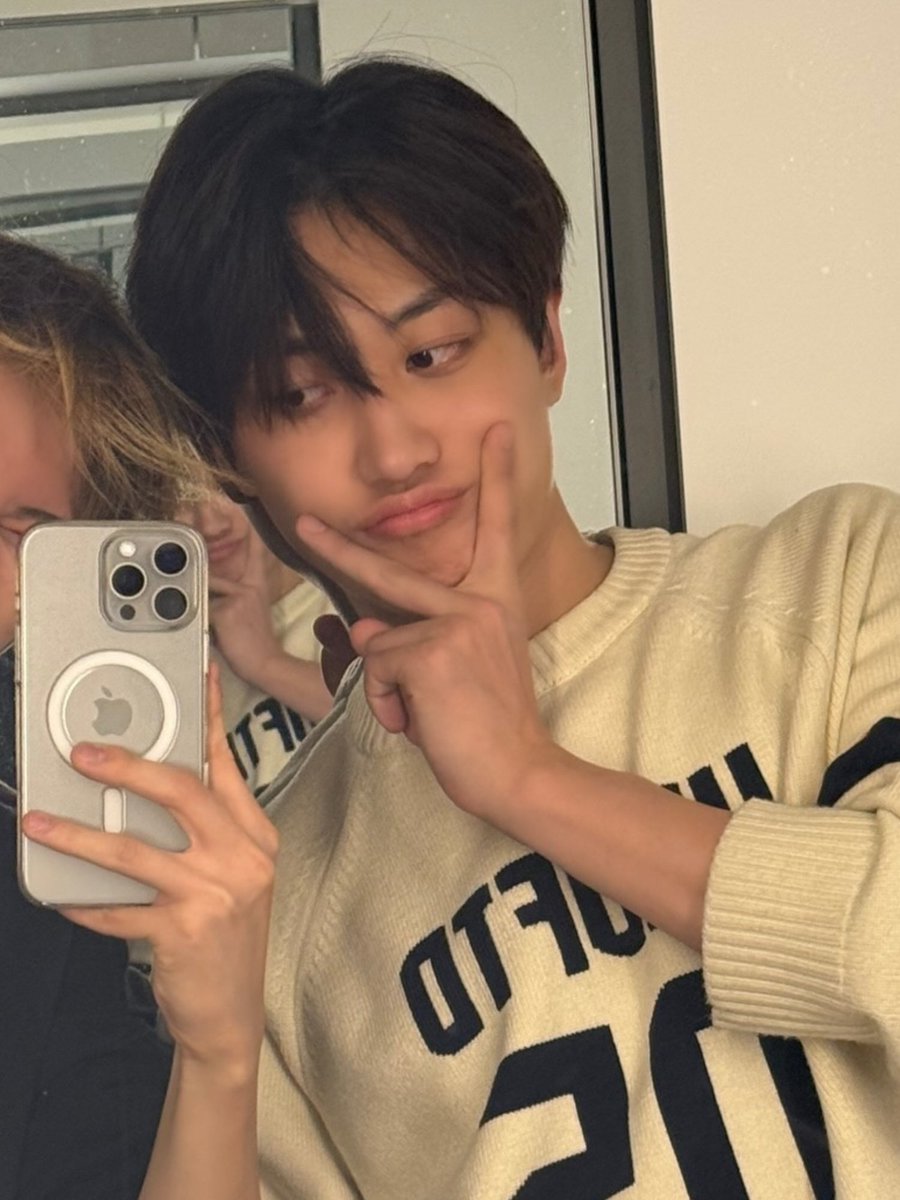 쑨헝위 얼굴 tweet media