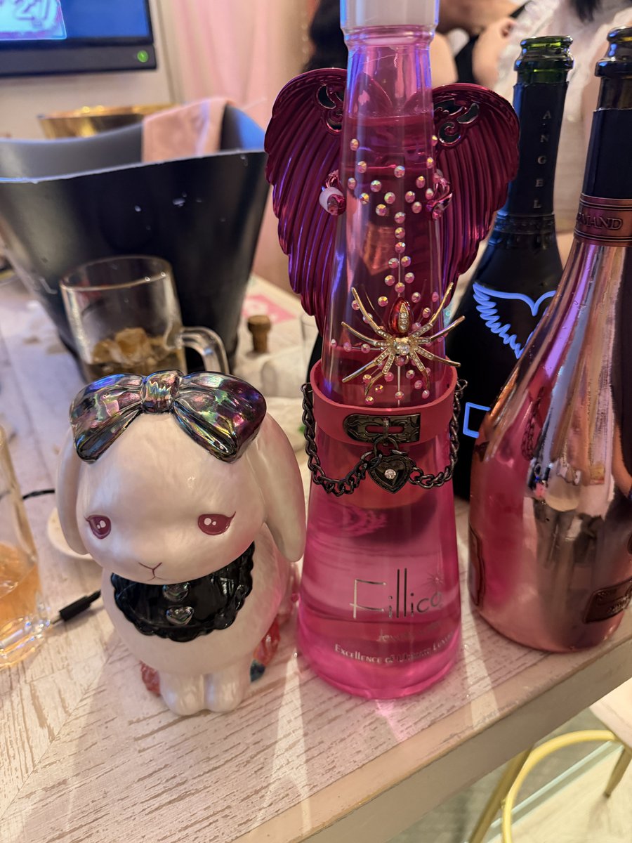 うさぎと水追加しまーーーーす