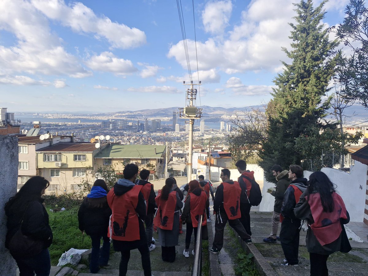 SOL Genç İzmir tweet media