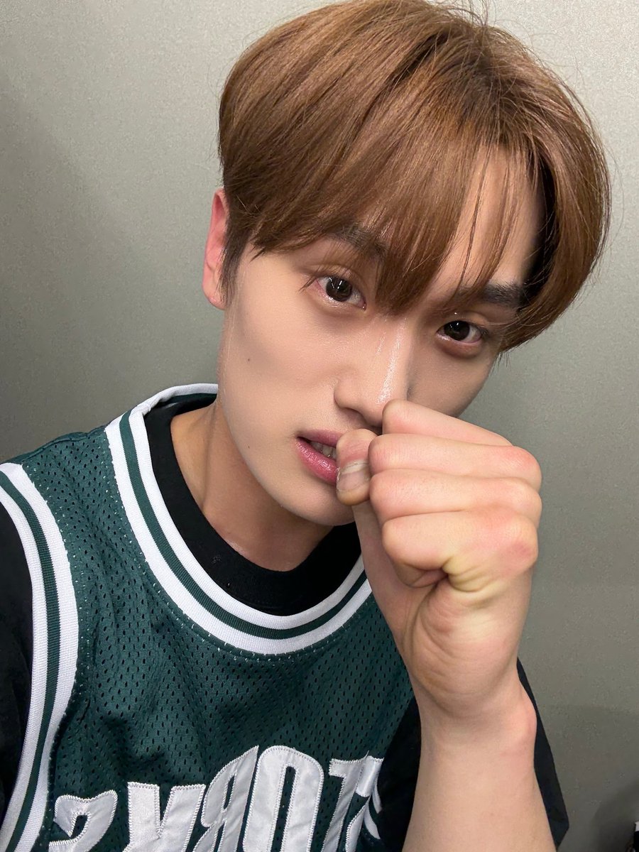 クムジュンヒョン] 遊んでみましょう #TIOT #MY_PRIDE #금준현