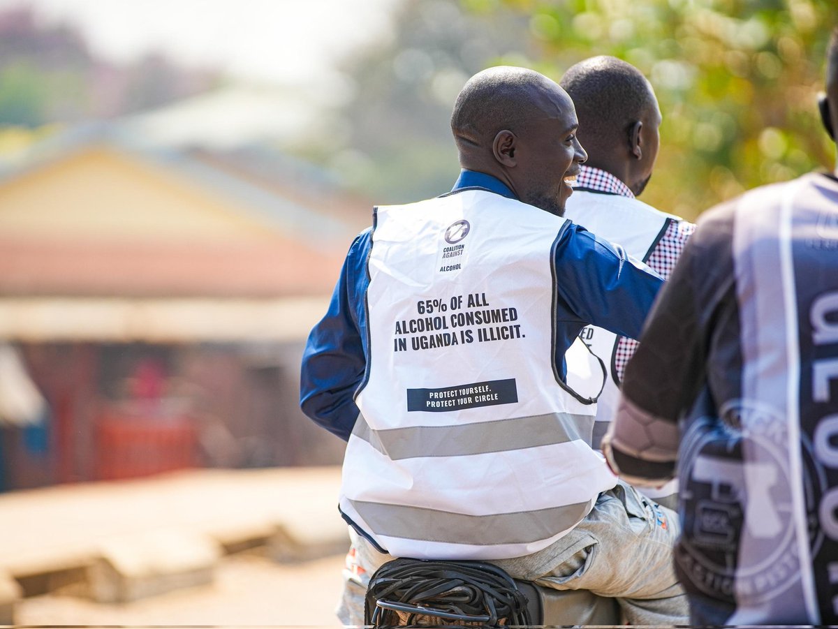 gad_rogers's tweet image. To amplify the message, they're hhaving a group road show around Arua City—complete with eye-catching placards and branded reflector jackets featuring key anti-illicit alcohol slogans. 

#ProtectYourself #ProtectYourCircle