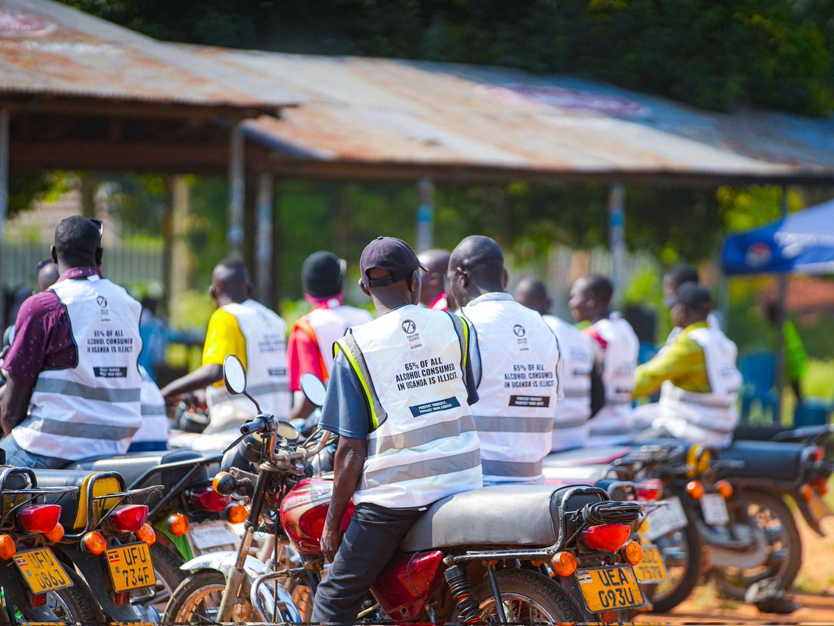 gad_rogers's tweet image. To amplify the message, they're hhaving a group road show around Arua City—complete with eye-catching placards and branded reflector jackets featuring key anti-illicit alcohol slogans. 

#ProtectYourself #ProtectYourCircle