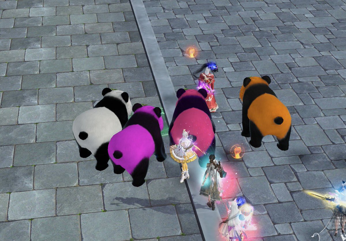 hachiloverie's tweet photo. 領土前のギルドの癒やしたち～🐼

領土中に庭先から「い～し～や～き～いも～」聞こえたから走って買いに行ったら領土終わってて泣いた😭
#パーフェクトワールド 
#パワモバ https://t.co/TFiGUO2mCx