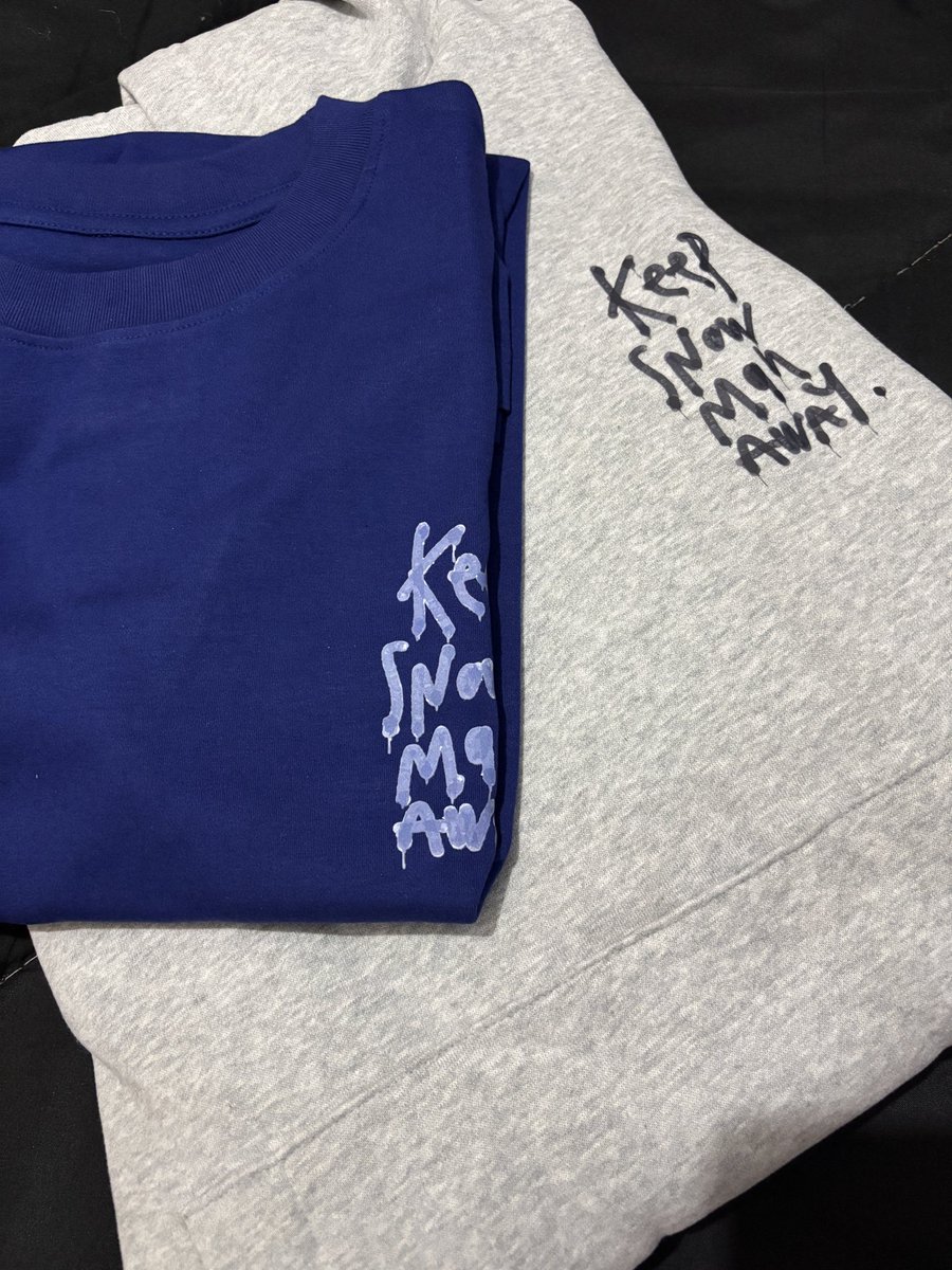 patchak38's tweet image. งื้อออออ ลืมกดถุงเท้า 🥺 #KEEPSILENT