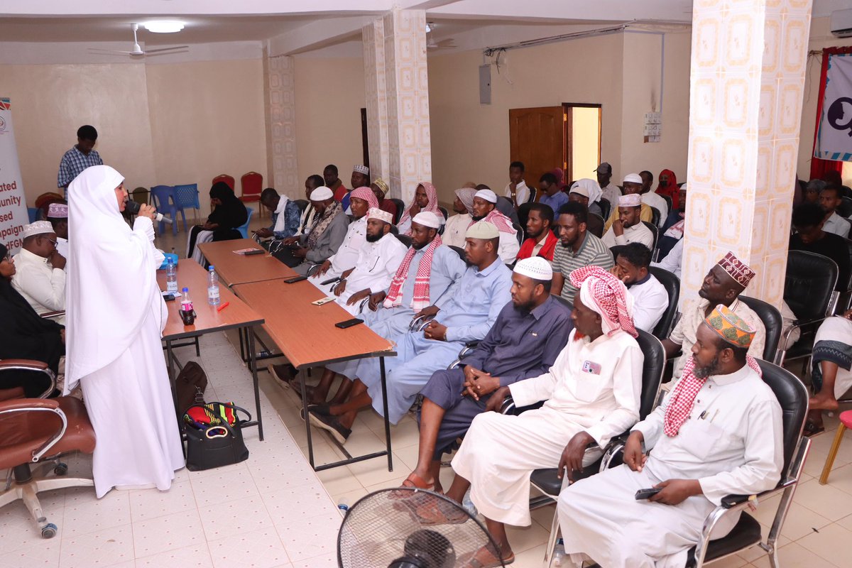 BsiKenya's tweet photo. Majlis Ulamaa Eldas Chapter.The discussion with religious leaders and boys continued with Sheikhs from Eldas.
Picking up from the one we had with leaders from Tarbaj,the reception  was positive with them acknowledging that GBV and FGM have negative effects.
@UNFPAKen @GPtoEndFGM https://t.co/9nc6jXBZE4