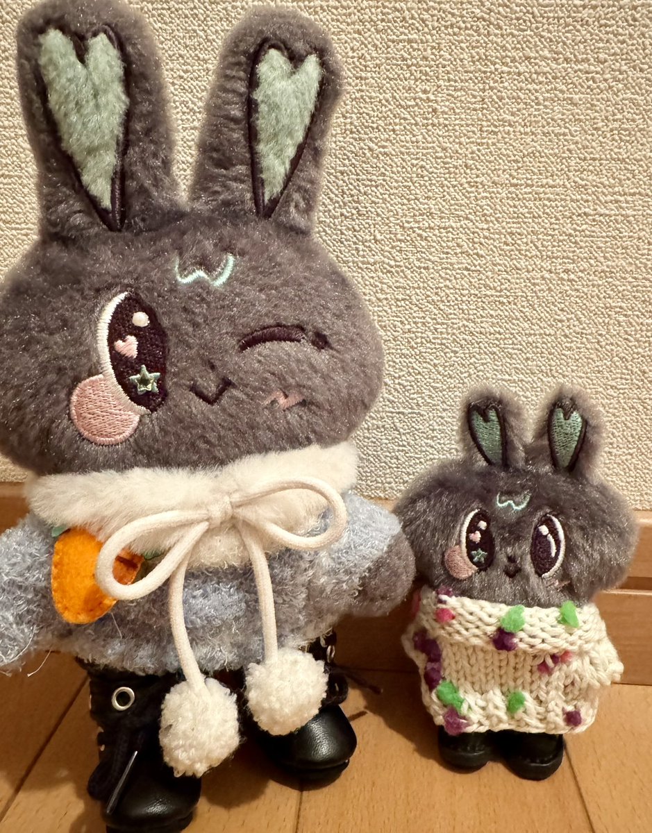 Mirai_Flute's tweet photo. セーターも着てくれたMini METAAちゃん
✨🐰🐰✨
#METAA
#winmetawin
#タイ沼ぬい部
#Dollkeychain https://t.co/vVioKOsp0C