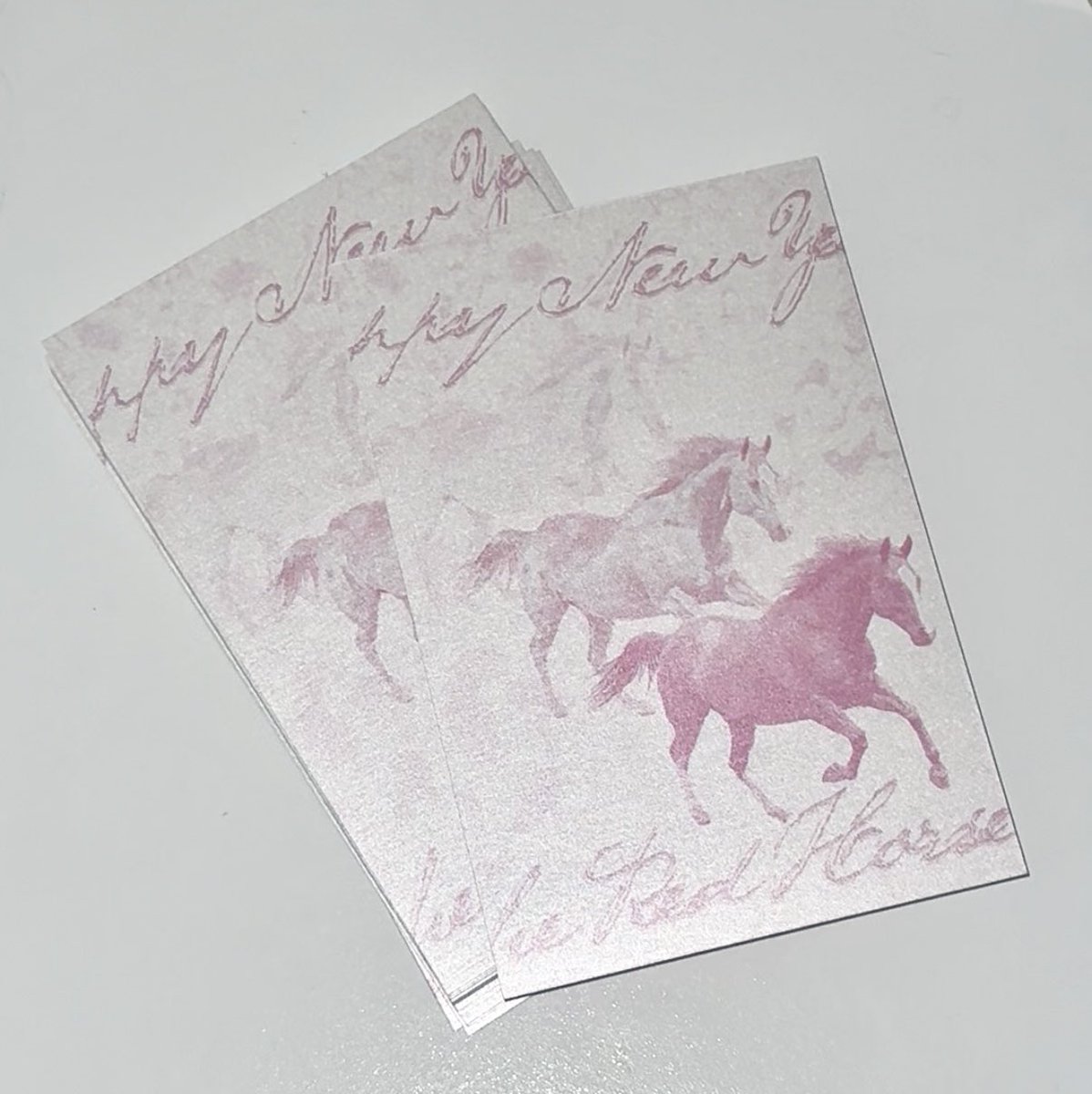 _deeef3's tweet image. 연하장은 펄지로 인쇄했어요! 
추가로 원하시는 트친분들은 내일까지 디엠 주세요 :3