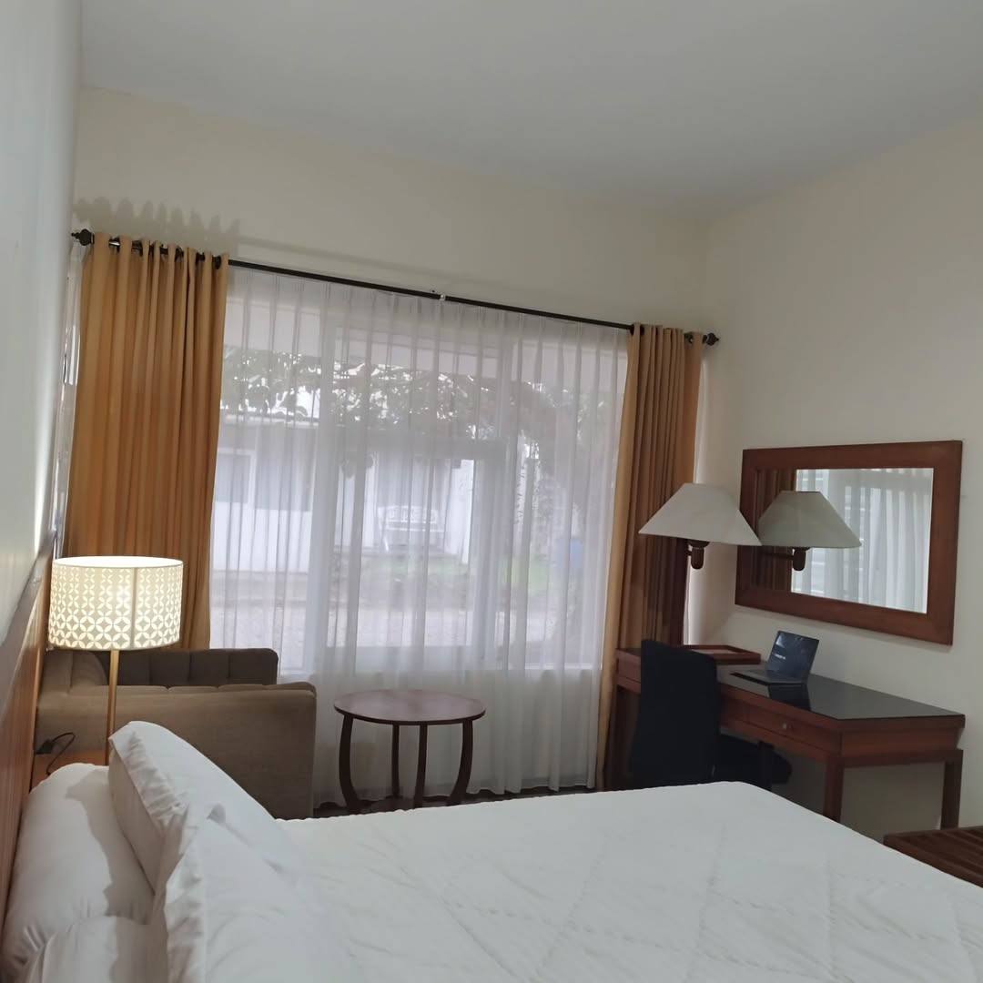 neskaveh's tweet photo. WTS Penginapan di Garut

Tanggal: 29–30 Desember 2025

Spesifikasi:
2 kamar tidur (1 Queen, 1 Twin)
AC
Dapur
TV dan ruang keluarga
Halaman
Balkon

Kapasitas: 5-6 orang
Harga: Rp 750.000 harga asli 1jtan (nego)

Alasan dijual: pindah destinasi liburan
Booking aman via agoda https://t.co/n36FHrGXLA