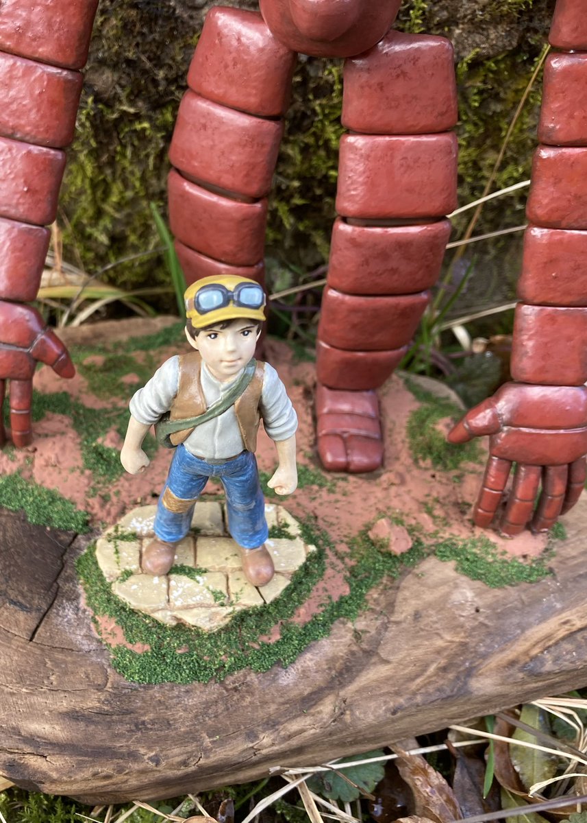 ファインモールド　ロボット兵付属のパズー出来ました。

天気悪くて艶消しトップコート使うの怖かったので、筆で艶消し塗りました。
まだまだ微妙な所もありますが完成です☺️。
 #天空の城ラピュタ