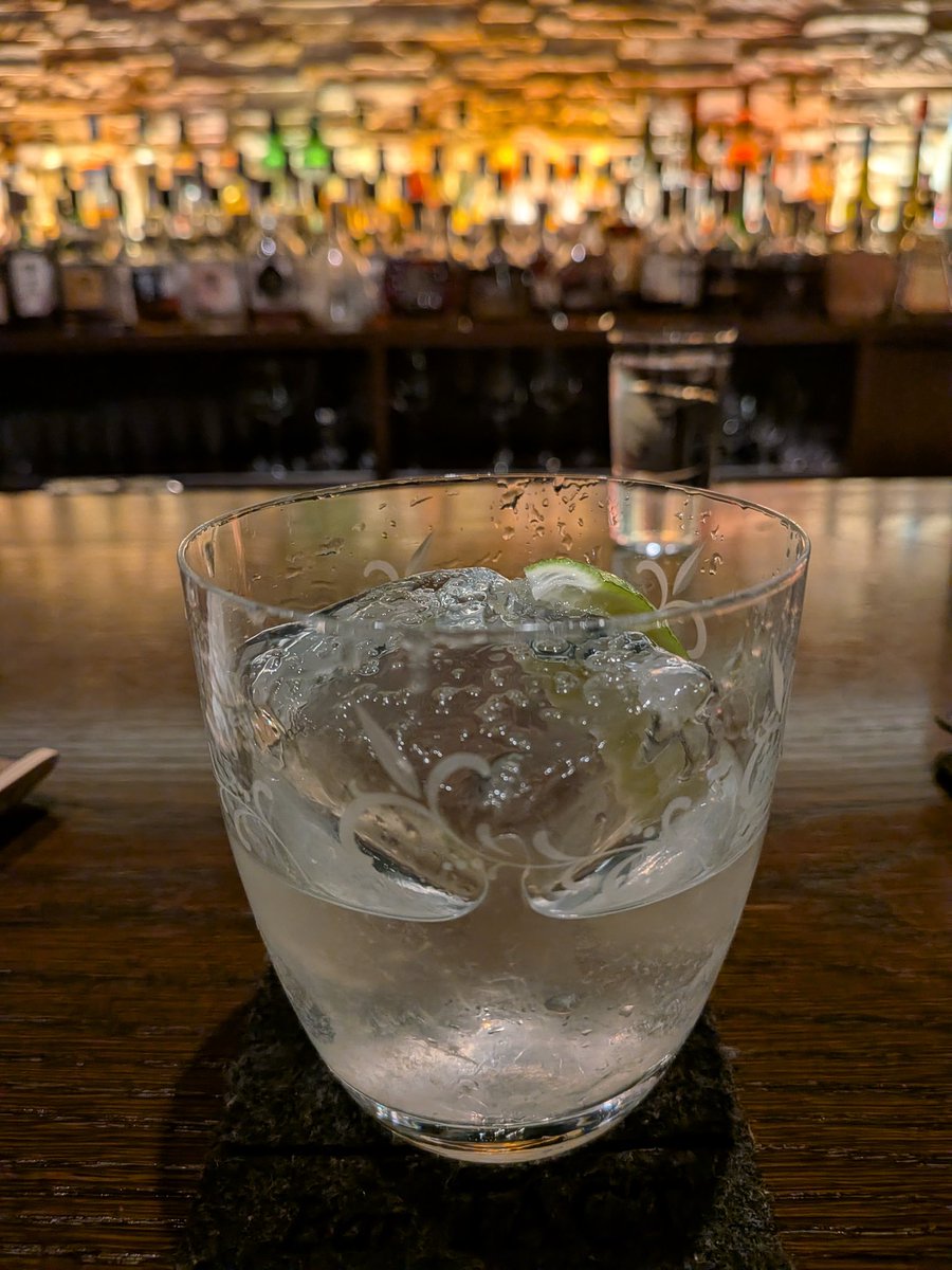 ジンライムでチルタイム！😈👍