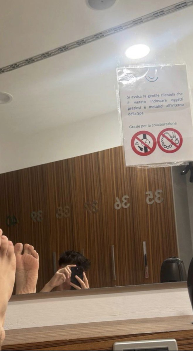 Master_Matte0's tweet image. massaggio ai piedi?

#FootFetish #FeetLover #FeetWorship #SellingFeet

#FeetPic