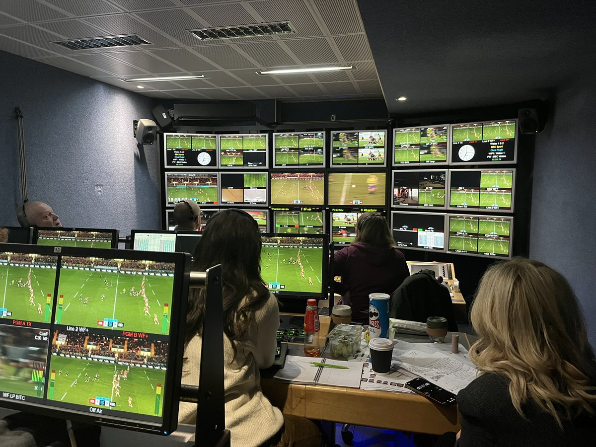 ianmtv's tweet image. Boxing Day, Scarlets v Ospreys - how many more of these derbies will we see… Happy Christmas all… #greatcrew #wales1 #wales2