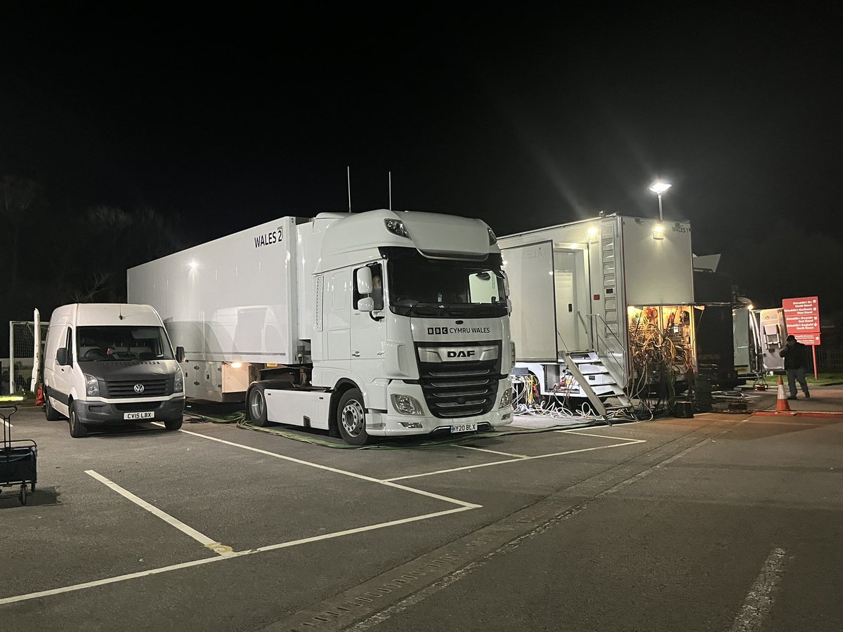 ianmtv's tweet image. Boxing Day, Scarlets v Ospreys - how many more of these derbies will we see… Happy Christmas all… #greatcrew #wales1 #wales2