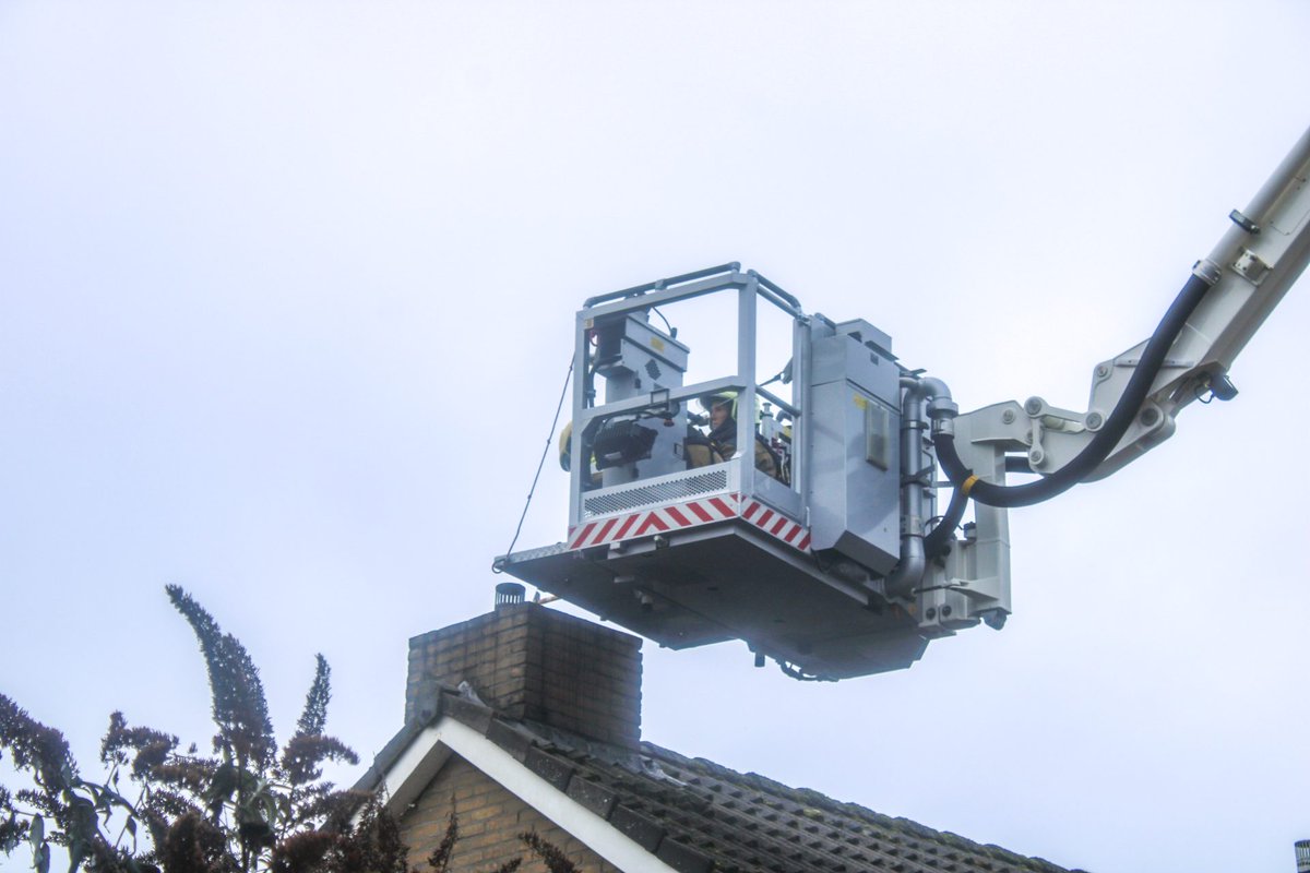 Houtkachel verwijderd uit woning na brand Oudega
