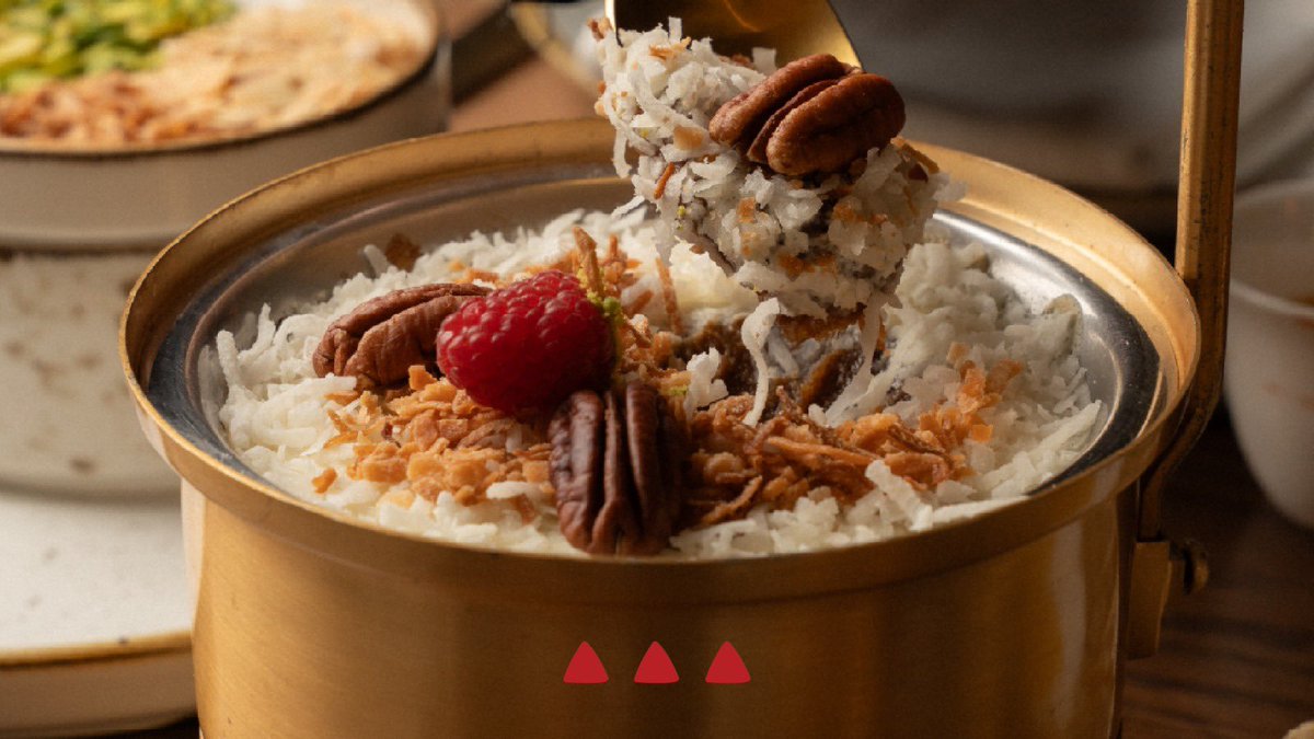 الأجواء الشتوية في الدرعية ما تكتمل إلا بحلى غني ودافي مثل بودينغ التمر😋🤎

#عسيب