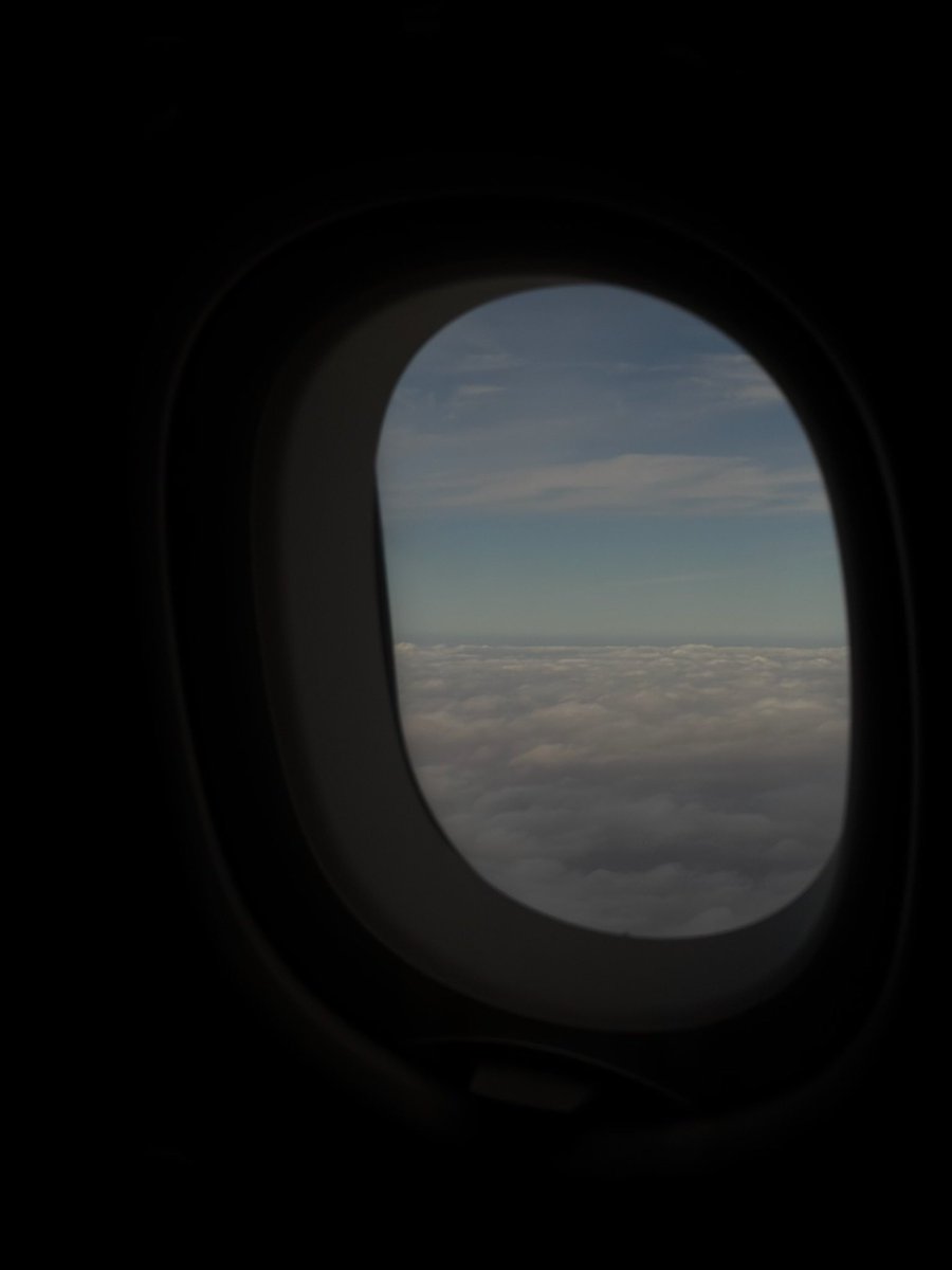 99azj's tweet photo. New Journey 🛫 https://t.co/WhG3pQeArl