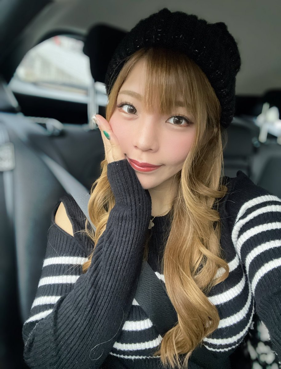 明日12/28(日)は抽選9:40〜
兵庫県神崎郡『キコーナ福崎店』pr

ここではずっと同じ機種狙ってる
勿論そのつもりです、並び打ちしよ？

朝イチから是非🍀拡散