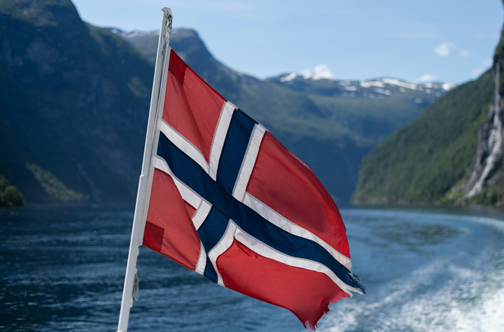coinbureau's tweet photo. 🚨NORWAY’S CENTRAL BANK NOW HOLDS $1.18B WORTH OF MSTR

Central bank of Norway has increased its Strategy stake to over $1.18 BILLION, deepening its indirect exposure to Bitcoin.