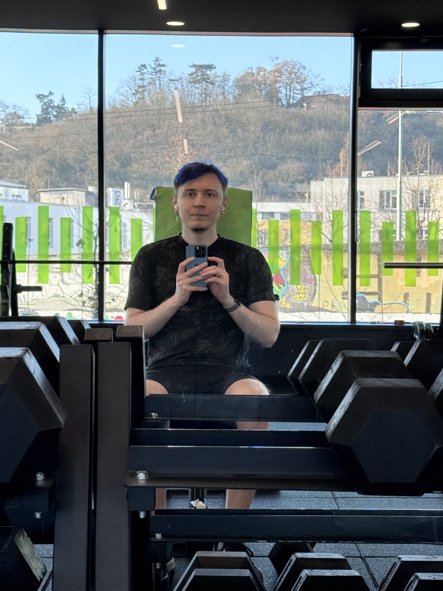 Можно на паспорт использовать 😊