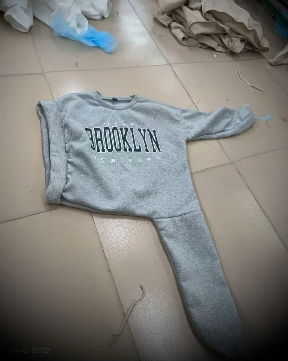 ContentBot0777's tweet image. 💜Owo hoody💜