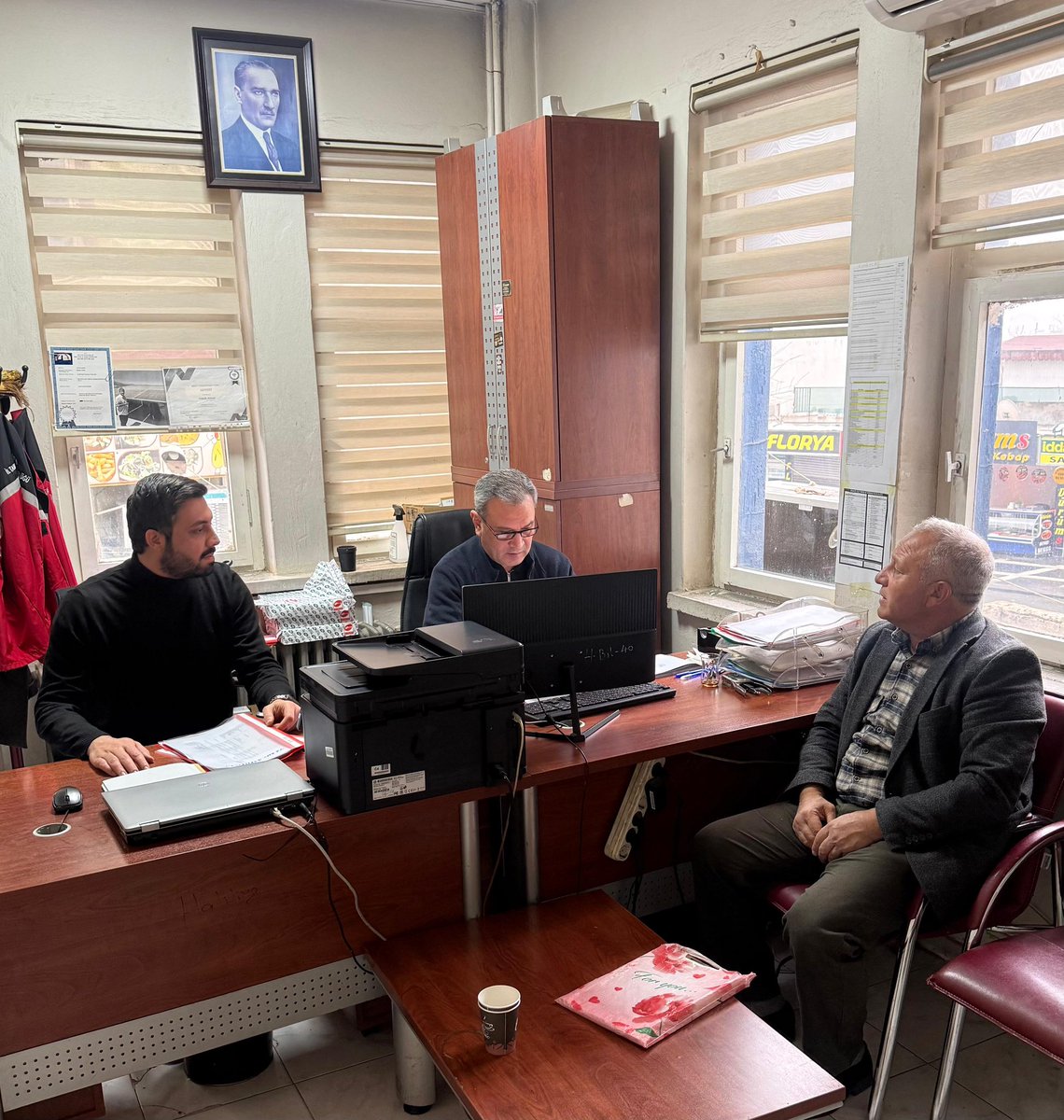 Haliliye İlçe Tarım ve Orman Müdürlüğü Personelleri olarak Cumartesi günü de 2026 ÇKS dosya alımlarına devam etmekteyiz. Tüm çiftçilerimizin Çks dosyasi yapma konusunda mağduriyet yaşamamaları adına haftasonu da açığız. <a href="/faruk_bozova/">Faruk Çetiner</a> <a href="/ibrahimyumakli/">İbrahim Yumaklı</a> <a href="/TCTarim/">T.C. Tarım ve Orman Bakanlığı</a> <a href="/haliliyegovtr/">Haliliye Kaymakamlığı</a>