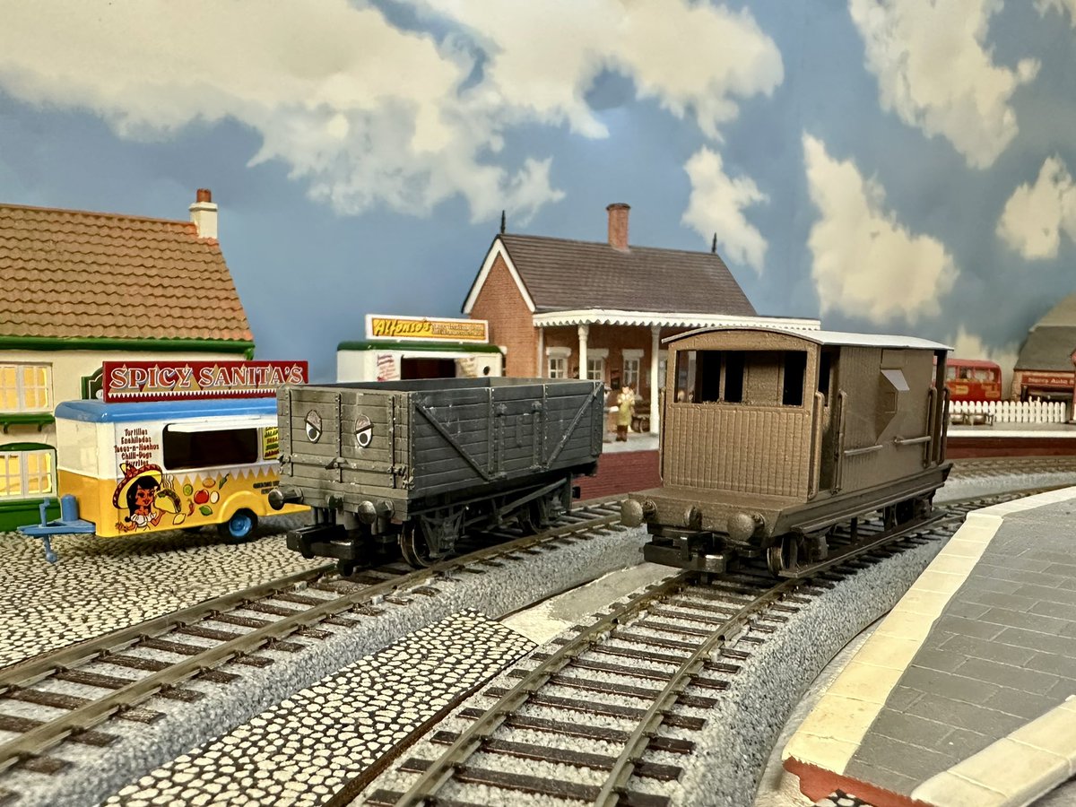 今年作った模型晒そうぜ Edward, Gordon, Truck, Brown Brake Van, and