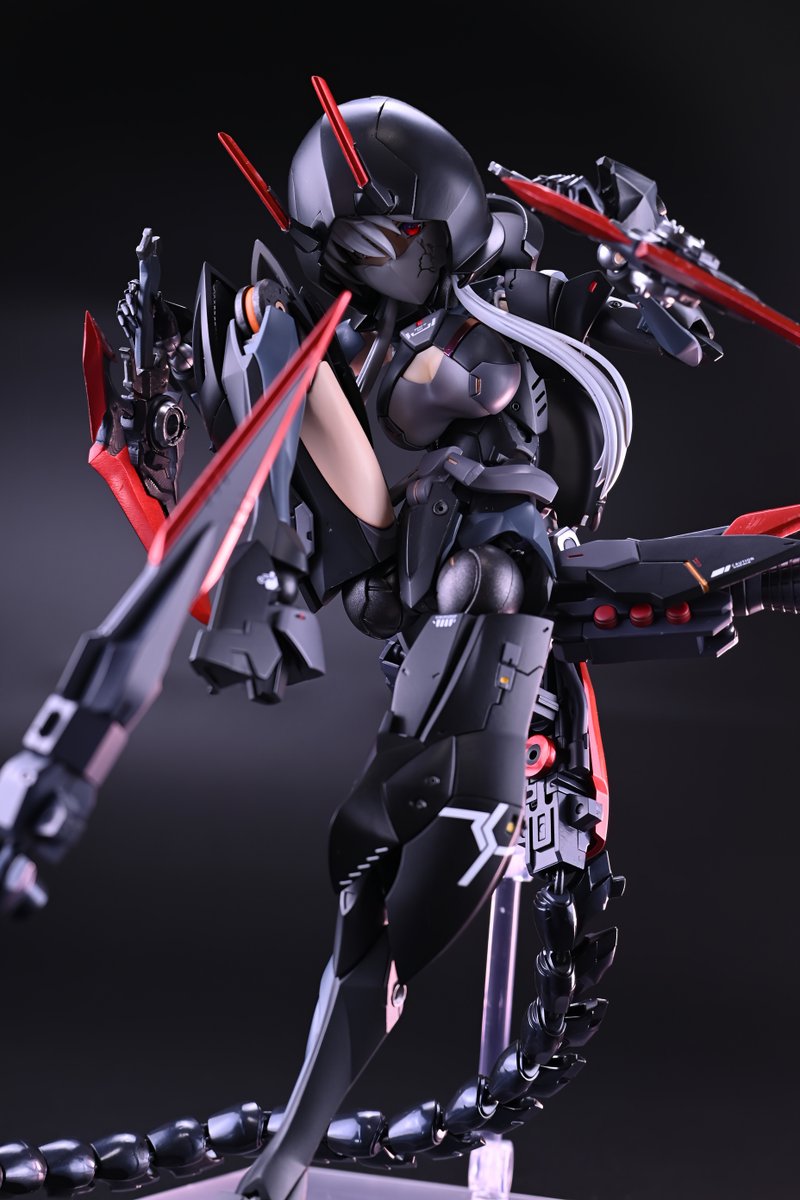 メガロマリアからミキシング作「黎」完成しました。

　某アクションゲームの使用キャラをモチーフにメカ要素組み合わせベースとなったネクロフェイスの特務仕様をイメージして製作しました😄
以下ツリーに続きます↓（１/３）
#メガロマリア　#GMC_2025完成品 　＃美プラ