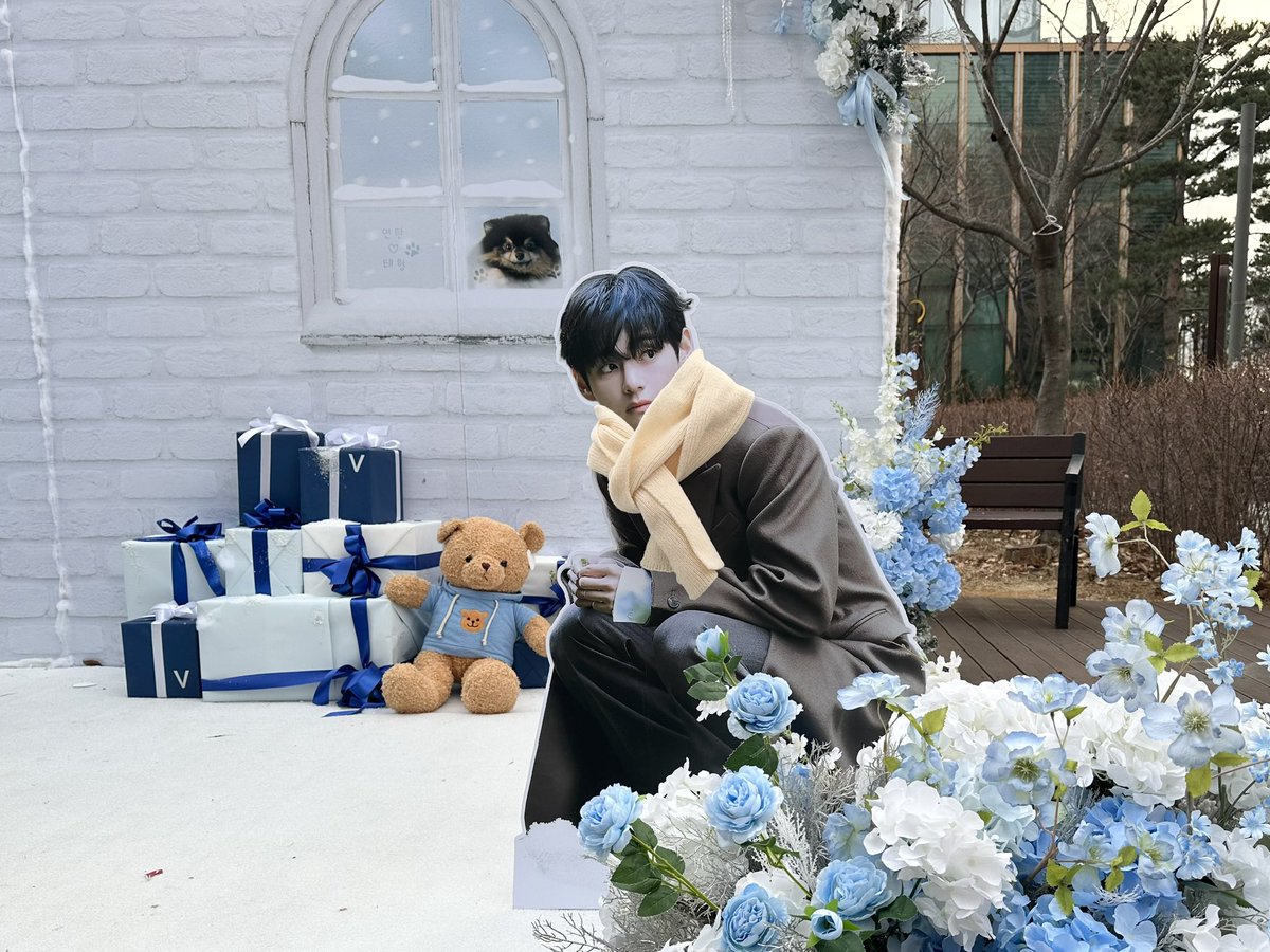 KTH_Nepal's tweet photo. Taehyung birthday photo zone by @KTH_Supporters it’s gorgeous 

https://t.co/mCTkdnUQw5