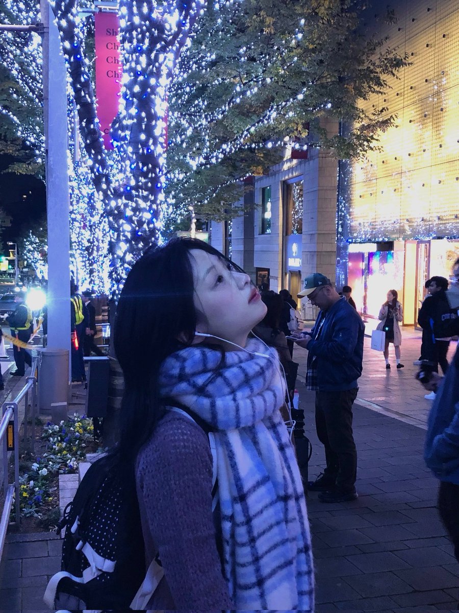 forestofmist's tweet image. ㅤ
ㅤ
Spoiling her is actually my job. Main job.
The salary? Her hug, kiss and love. 
ㅤ
ㅤ