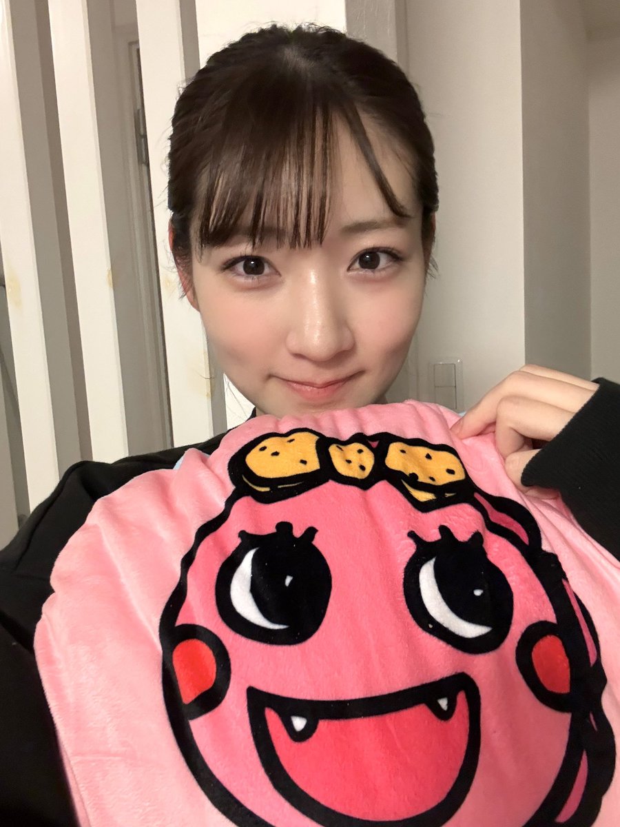 こんばんは🌟 がんこちゃんかわいすぎる（世代） 明日の衣装を用意する