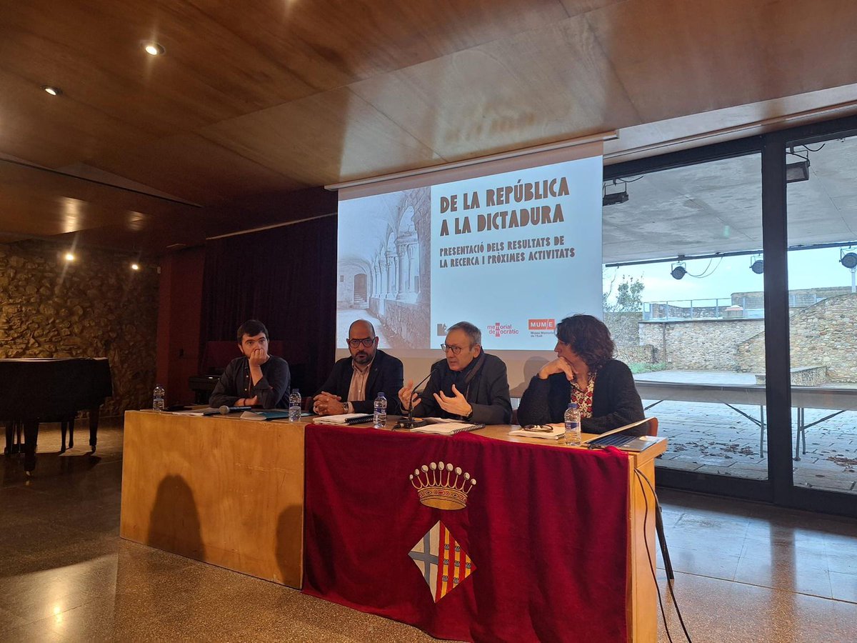 catmemoria's tweet image. 🗣️ El director Jordi Font Agulló ha participat en la presentació a Peralada de la recerca "Guerra Civil i repressió a Peralada i Vilanova de la Muga".

📰Una investigació de Jordi Vives, per encàrrec de l'Institut d’Estudis Empordanesos, amb el suport del #MemorialDemocràtic.