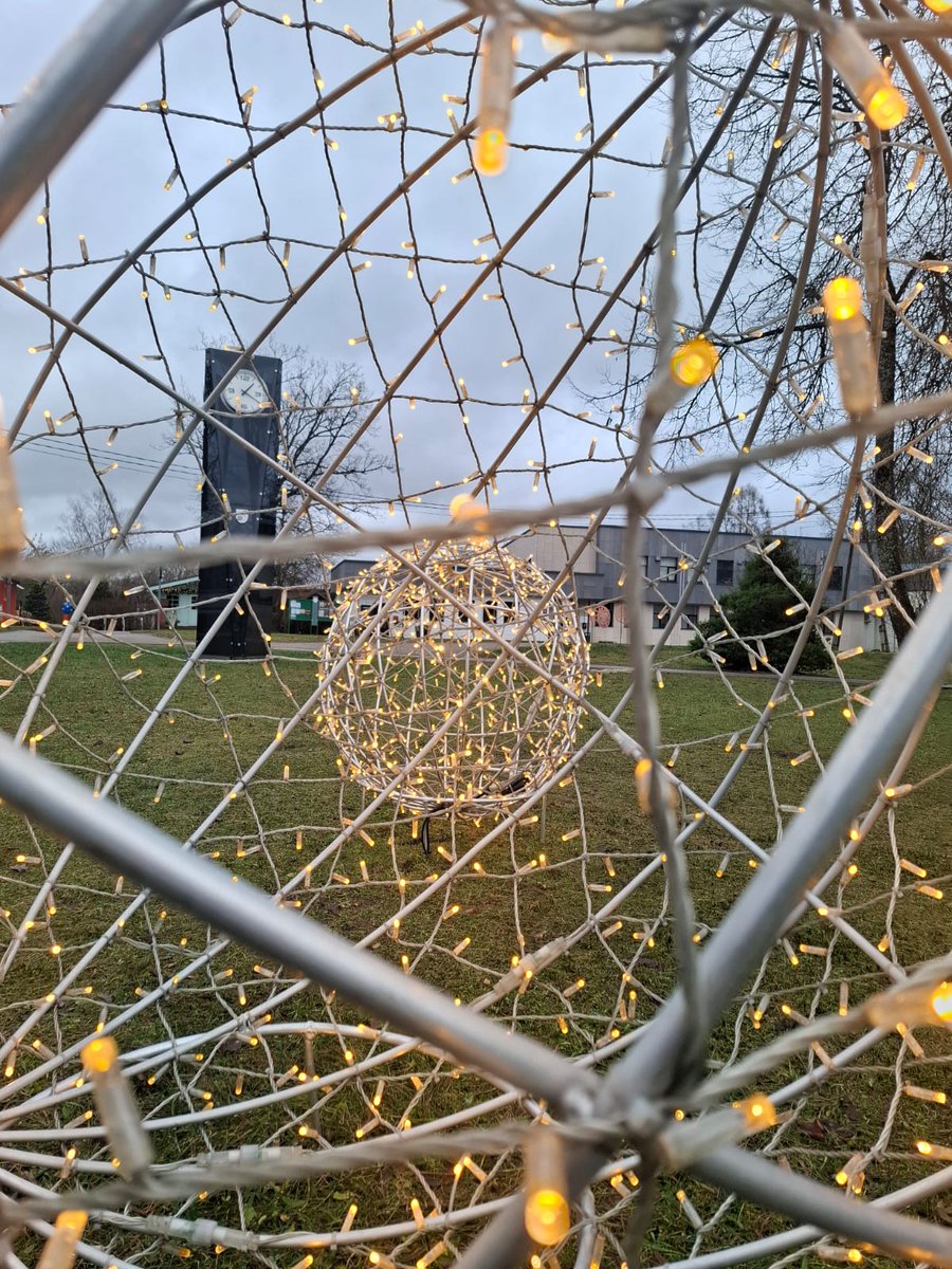 Šodien atkal jāmeklē gaisma.