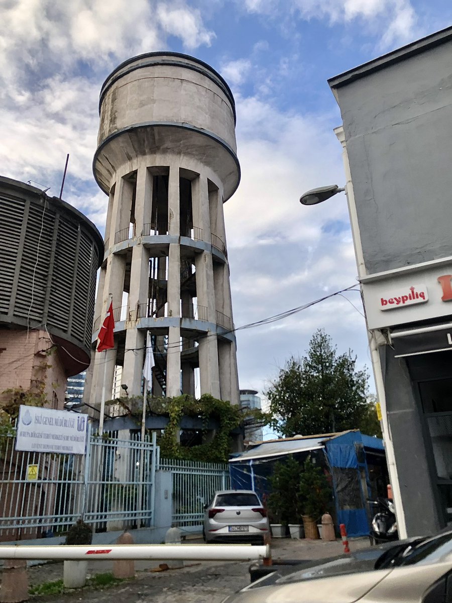 ArsivBakirkoy's tweet image. Kent tarihi için önemli bir yapı, Levent.