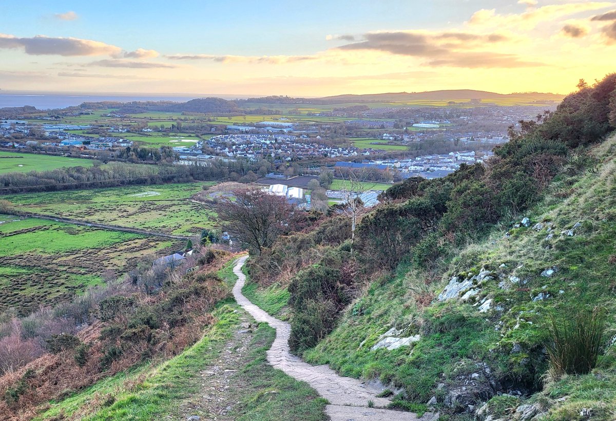 Gameguy69's tweet image. After helping out a friend, Christmas Day was completed with a walk to the Sir John Barrow Monument at Ulverston and see the sunset. #bestchristmasever