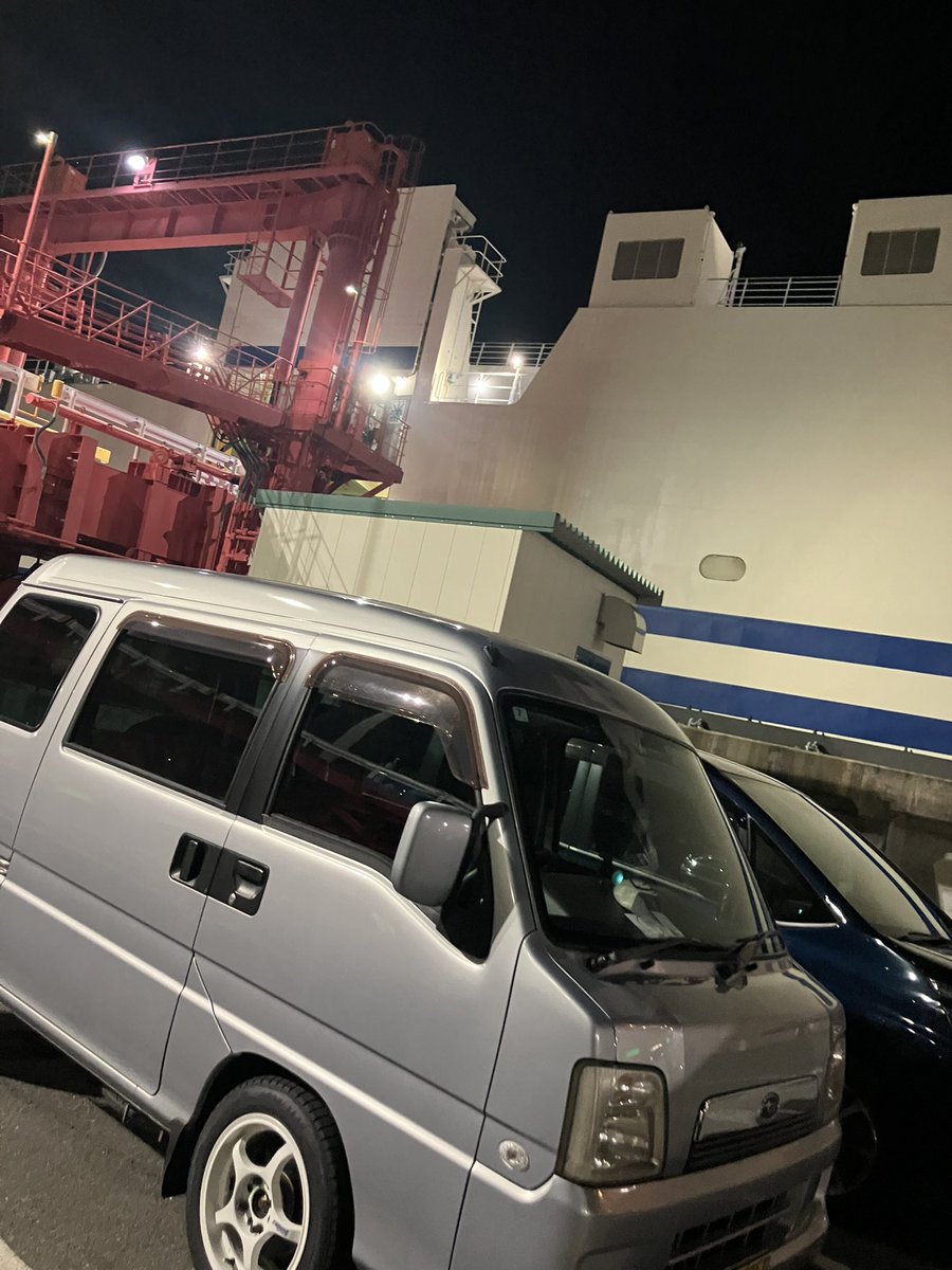 R2ayusan's tweet photo. サンバーで、群馬→福岡帰省中。神戸からフェリーです。許してね。 https://t.co/HuuGbIJOVl