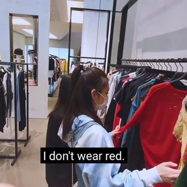 prettynin1's tweet photo. She's so funny for this T_T https://t.co/Jia18KWmnu